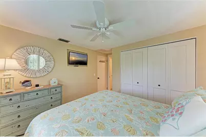 136 Crescent Dr, Anna Maria, FL 34216 - Photo 24