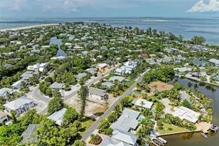 136 Crescent Dr, Anna Maria, FL 34216 - Photo 66