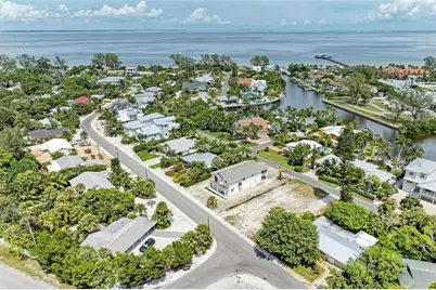 136 Crescent Dr, Anna Maria, FL 34216 - Photo 62