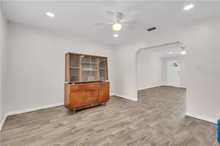 1712 E Caracas St, Tampa, FL 33610 - Photo 1