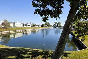 415 Oakwood Blvd W, Sarasota, FL 34237 - Photo 6