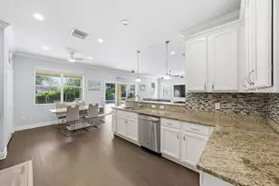 10534 Lake Seminole Terrace, Seminole, FL 33772 - Photo 24