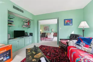 7461 W Country Club Dr N, Sarasota, FL 34243 - Photo 24