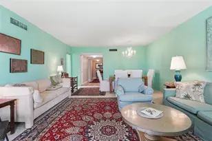 7461 W Country Club Dr N, Sarasota, FL 34243 - Photo 22