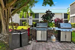 5683 Midnight Pass Rd, Sarasota, FL 34242 - Photo 18