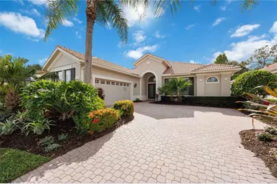 13844 Siena Loop, Lakewood Ranch, FL 34202 - Photo 2