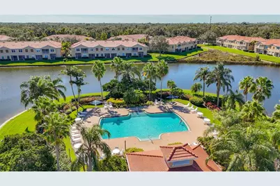 3668 Parkridge Circle #28-201, Sarasota, FL 34243 - Photo 4