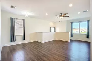 3668 Parkridge Cir, Sarasota, FL 34243 - Photo 10