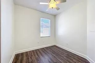 3668 Parkridge Cir, Sarasota, FL 34243 - Photo 16