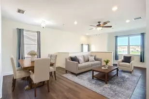 3668 Parkridge Cir, Sarasota, FL 34243 - Photo 1