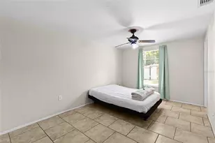 4107 78th St W, Bradenton, FL 34209 - Photo 10