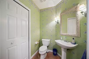 5450 Eagles Point Cir, Sarasota, FL 34231 - Photo 30