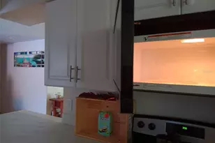 3001 Eden Mills Dr, Sarasota, FL 34237 - Photo 8