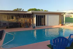 3001 Eden Mills Dr, Sarasota, FL 34237 - Photo 18