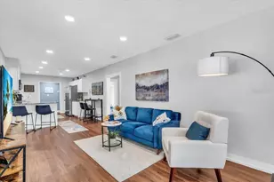 719 35th St W, Bradenton, FL 34205 - Photo 10