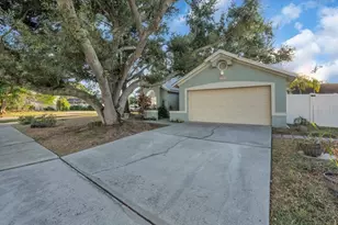 510 45th St E, Bradenton, FL 34208 - Photo 2