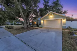 510 45th St E, Bradenton, FL 34208 - Photo 1