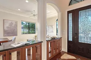 3706 80th Dr E, Sarasota, FL 34243 - Photo 8
