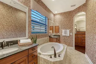 3706 80th Dr E, Sarasota, FL 34243 - Photo 34