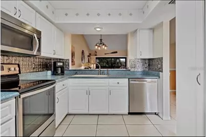 4514 Weybridge #54, Sarasota, FL 34235 - Photo 4