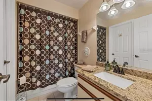 4514 Weybridge, Sarasota, FL 34235 - Photo 6