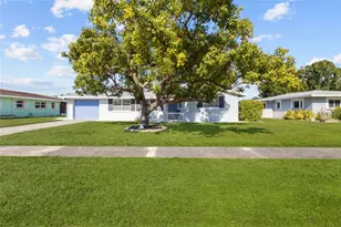 2823 Post Rd, Sarasota, FL 34231 - Photo 2