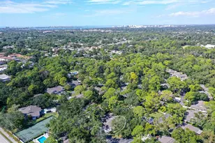 4799 Oak Forest Dr W, Sarasota, FL 34231 - Photo 2