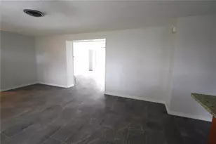 7464 Cass Cir, Sarasota, FL 34231 - Photo 12