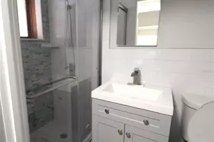 7464 Cass Cir, Sarasota, FL 34231 - Photo 22