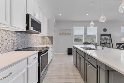 11651 Sistine Lane, Venice, FL 34293 - Photo 6