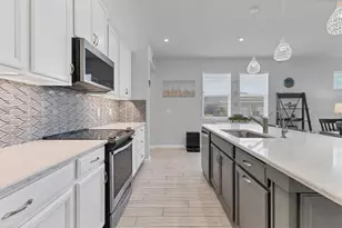 11651 Sistine Ln, Venice, FL 34293 - Photo 6