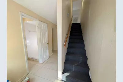 1118 15th Street W, Bradenton, FL 34205 - Photo 2