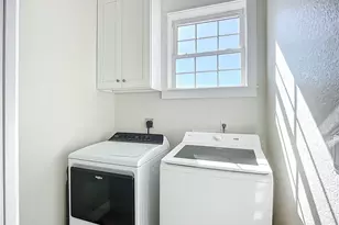 215 64th St, Holmes Beach, FL 34217 - Photo 38