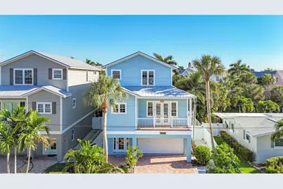 215 64th Street, Holmes Beach, FL 34217 - Photo 1