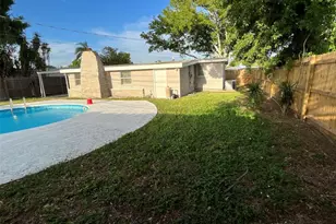 9596 Groveland St, Seminole, FL 33772 - Photo 2