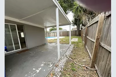 9596 Groveland Street, Seminole, FL 33772 - Photo 12