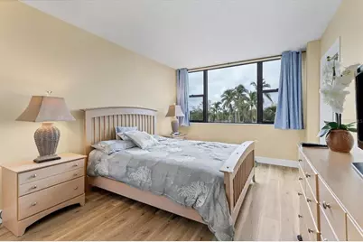 5855 Midnight Pass Road #420, Sarasota, FL 34242 - Photo 22