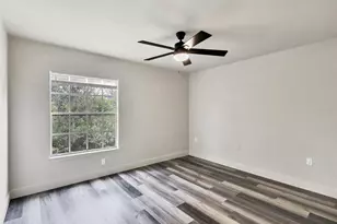 8911 Manor Loop, Lakewood Ranch, FL 34202 - Photo 24