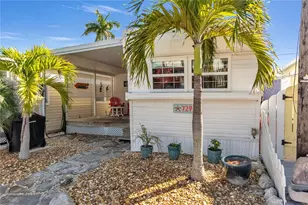 2601 Gulf Dr N, Bradenton Beach, FL 34217 - Photo 20