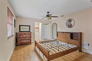 2313 Loma Linda St, Sarasota, FL 34239 - Photo 12