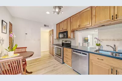 4500 Gulf Of Mexico Drive #206, Longboat Key, FL 34228 - Photo 12