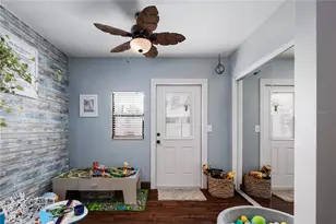 3831 3rd Ave W, Palmetto, FL 34221 - Photo 10