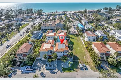 4006 5th Avenue, Holmes Beach, FL 34217 - Photo 1