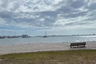 4737 Del Rio Way S, Gulfport, FL 33711 - Photo 52