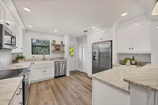 4737 Del Rio Way S, Gulfport, FL 33711 - Photo 12