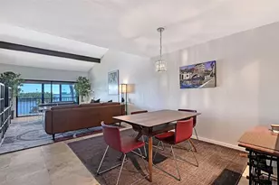 1518 Pelican Point Dr, Sarasota, FL 34231 - Photo 8