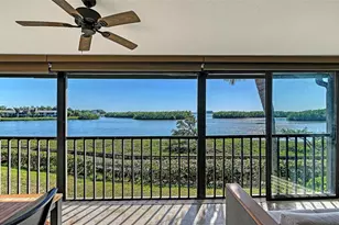 1518 Pelican Point Dr, Sarasota, FL 34231 - Photo 2