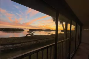 1518 Pelican Point Dr, Sarasota, FL 34231 - Photo 60