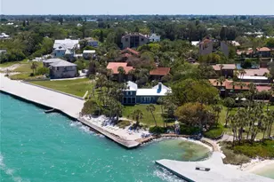 3835 Almeria Ct, Sarasota, FL 34239 - Photo 70