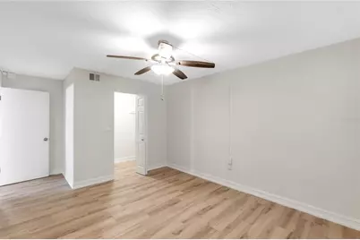 3835 Almeria Court #C1, Sarasota, FL 34239 - Photo 10